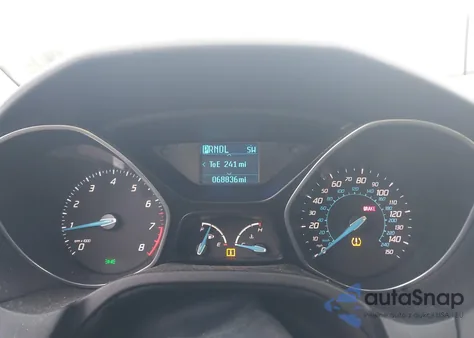 2012 Ford Focus Se z USA, uszkodzony, nr VIN 1FAHP3F22CL169731